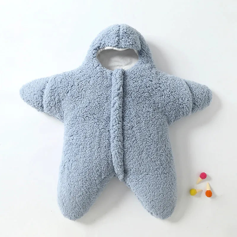 Cashmere and cotton baby sleeping bag with hood and zip closure in pink colour for newborn winter warmth