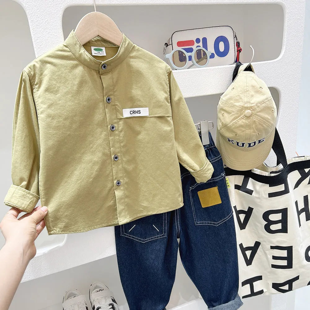 Boys casual solid colour long-sleeved cotton shirt in green, side view