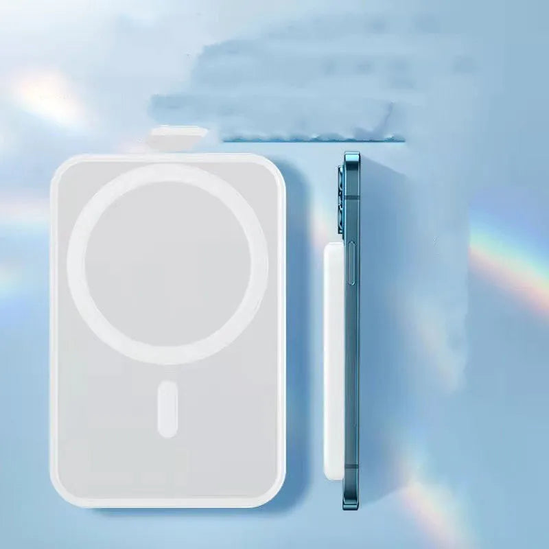 Magnetic wireless charger power bank in white with 5000mAh capacity and compact dimensions