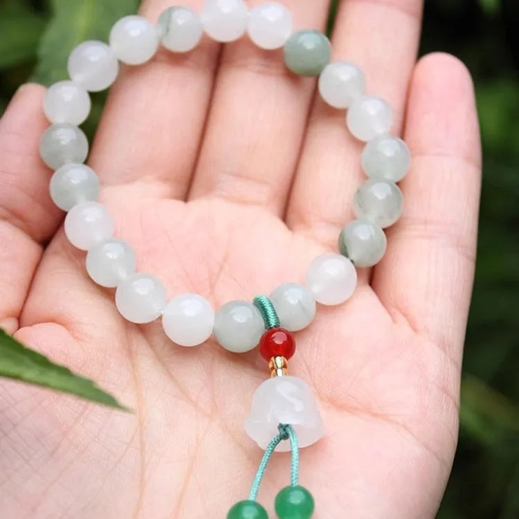 Hand-woven natural white agate and Tian Shan Cui Chinese-style geometric bracelet with lily elements