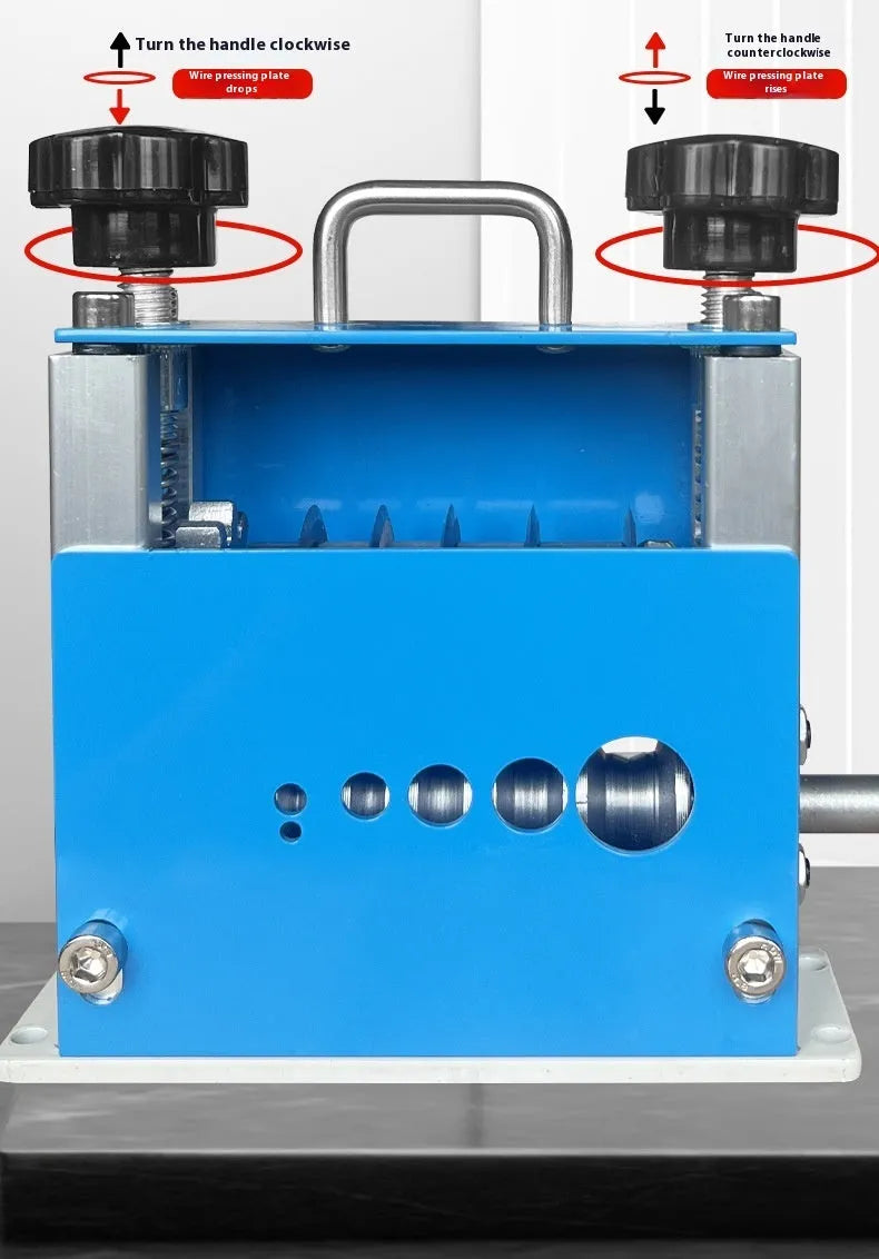 SD-017 manual wire stripping machine with metal body and adjustable blade for 0.5-17mm cables