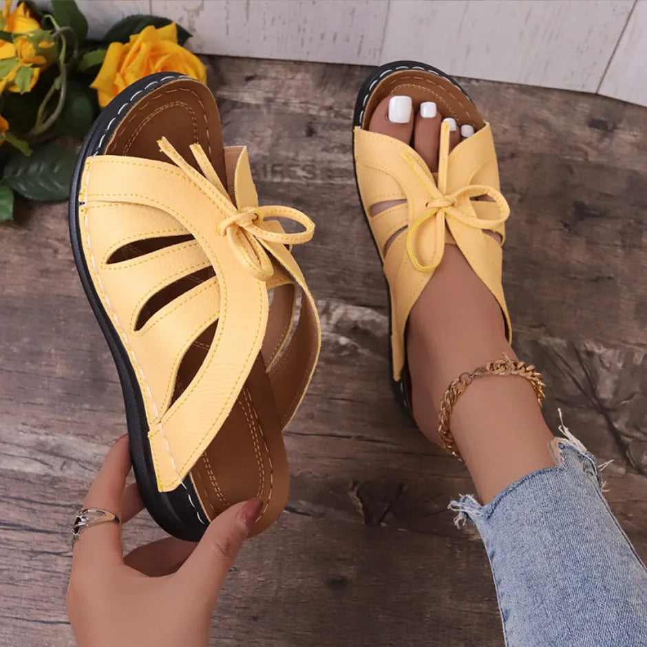 Women's Roman-style lace-up platform wedge sandals in black with PU upper and TPR sole