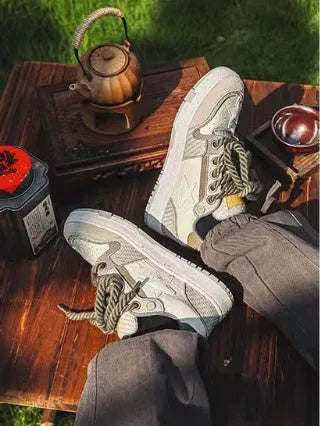 Green China-Chic star pattern low-top casual sneakers with lace-up closure and thick rubber sole.