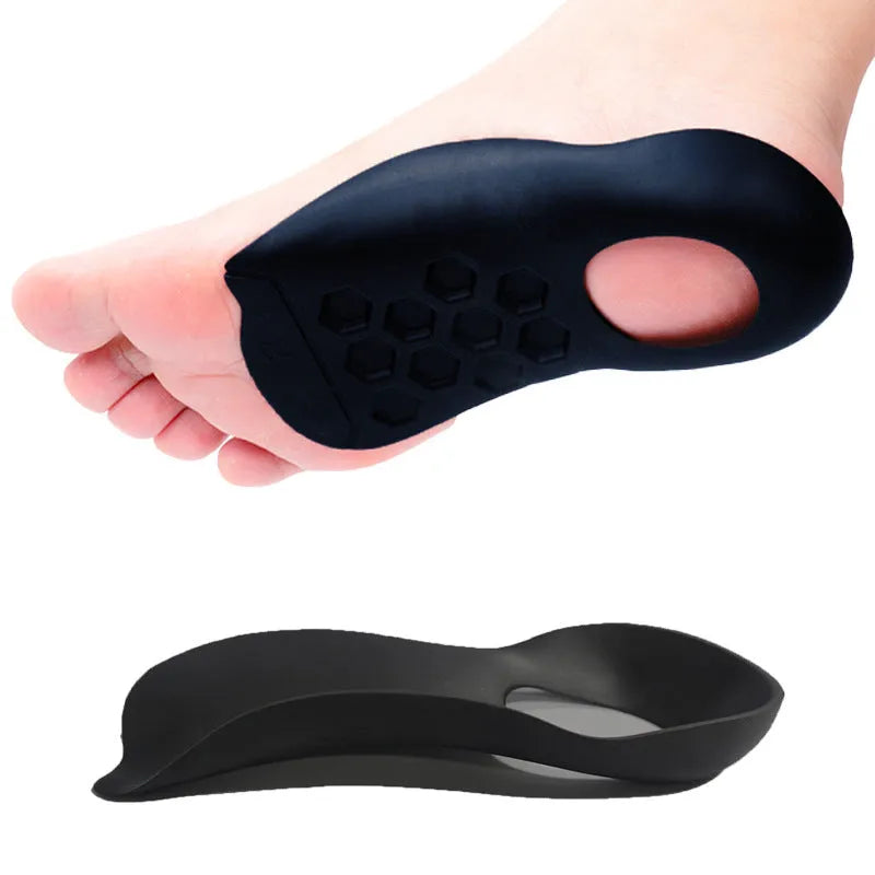 White, black, and skin colour arch support insoles for varus correction, showing TPR material and S/L arch sizes.