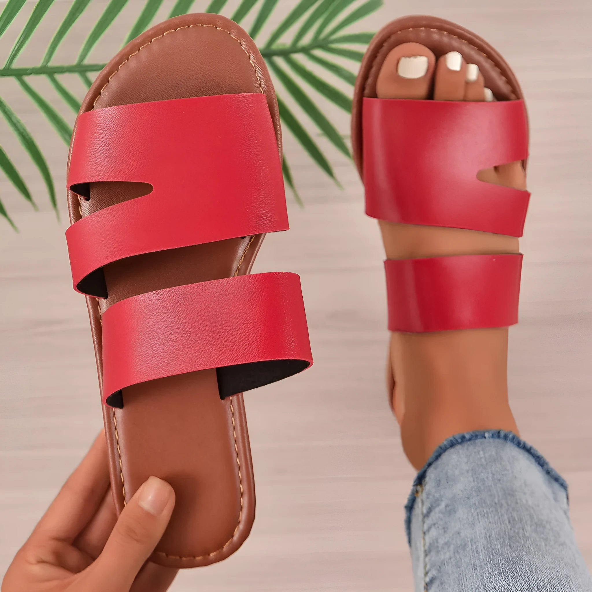 Women's plus size casual summer slipper in microfiber with a flat rubber sole.