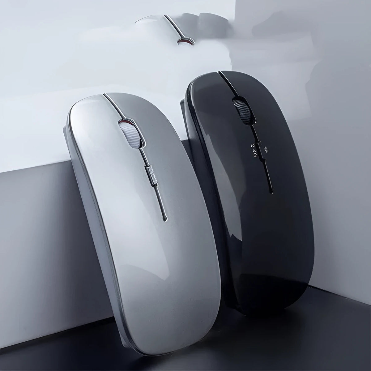 Wireless Bluetooth dual mode mouse in white with four-way roller and 1200 DPI