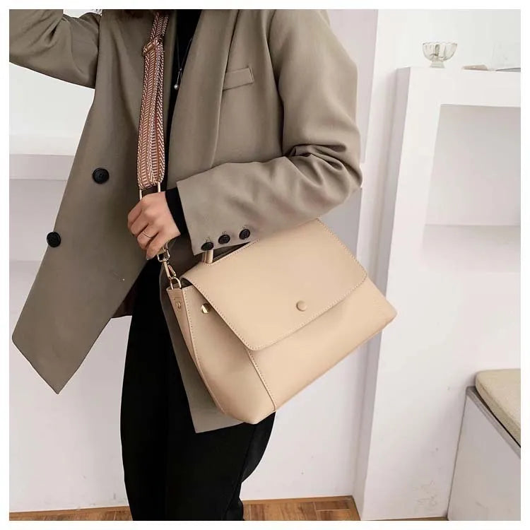 Atmospheric fashion handbag in fabric texture PU with crossbody strap, Beige colour