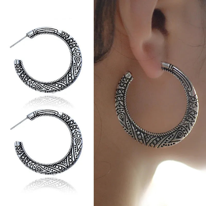 C-shaped alloy earrings with vintage engraving street shot design in bronze and silver colour options