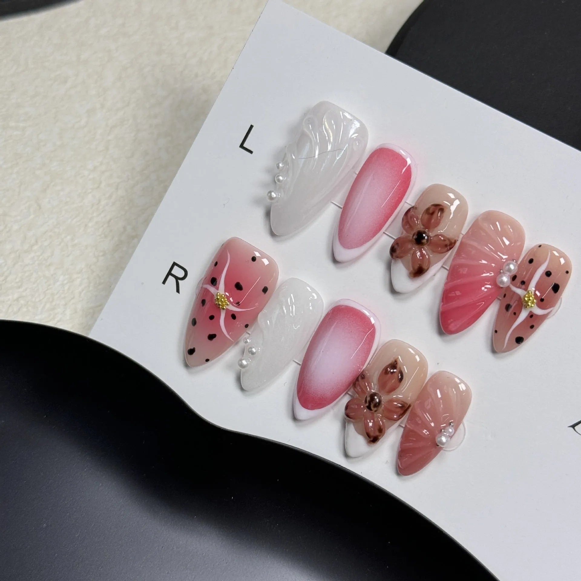 Hand-painted three-dimensional carved nail beauty patches with embossed candy patterns