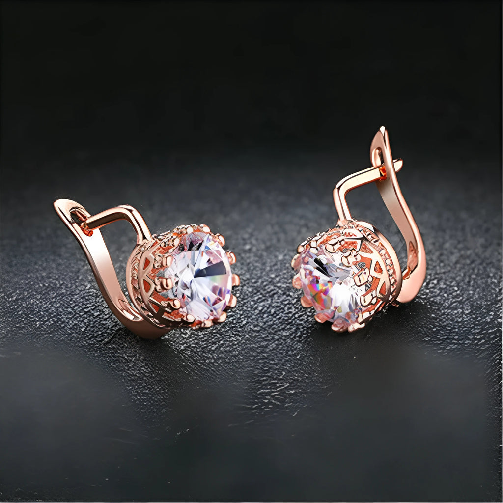 Korean retro style crown-shaped ear clips with rhinestones in rose gold and white gold colour options.