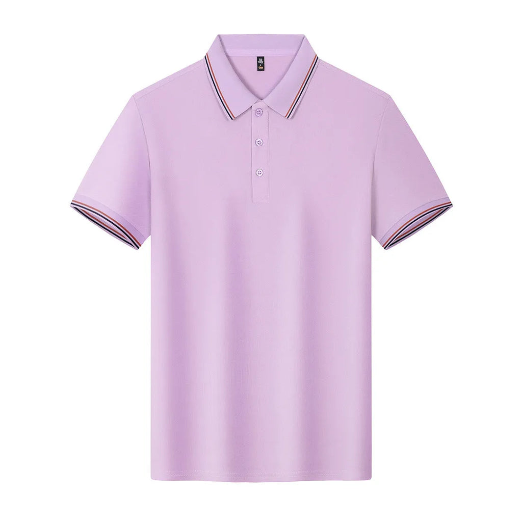 Man wearing a light blue Solona ice-feeling short sleeve polo shirt for work.
