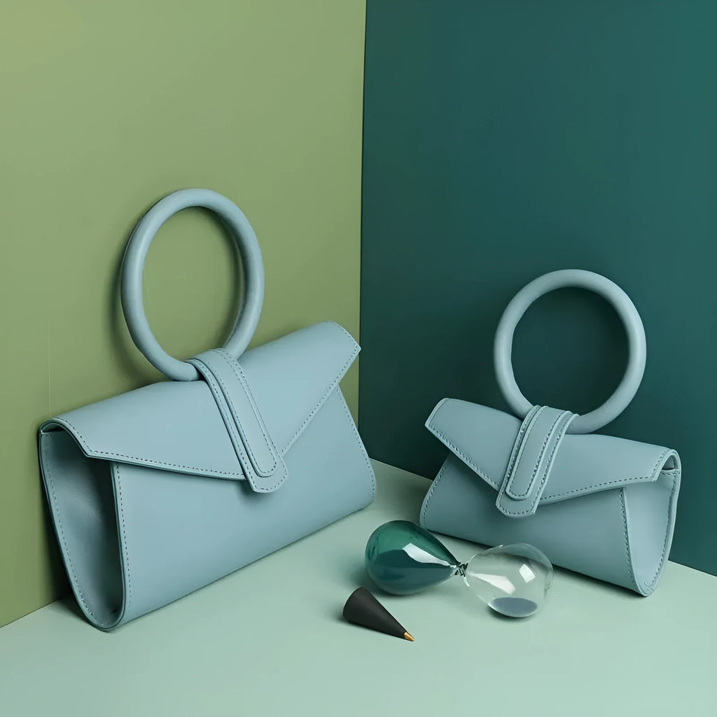 Women's one-shoulder diagonal small pocket envelope bag in cowhide with polyester lining, candy colour