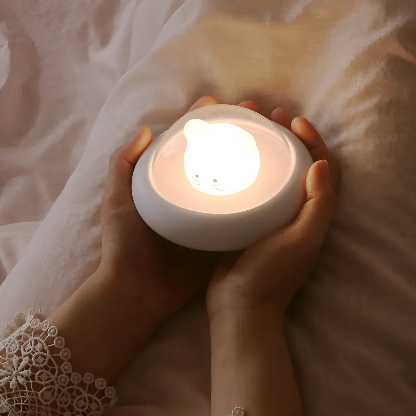 Blue LED night light with USB plug, compact 12x12x6.5cm, 5W touch dimmable table lamp