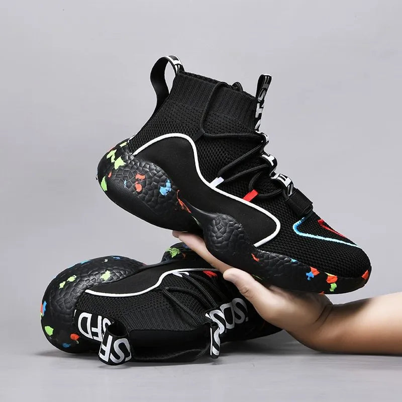 Men's camouflage patterned sneakers with mesh upper and vulcanised rubber sole.