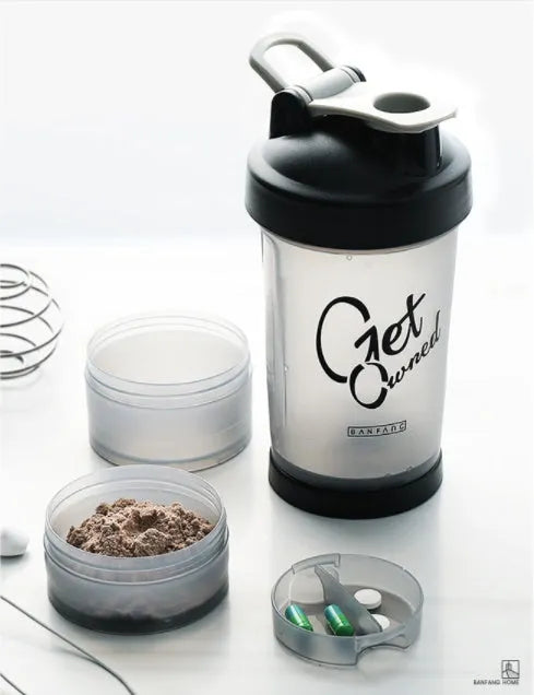 Plastic fitness shake cup with sealed leak-proof lid and 500ml capacity