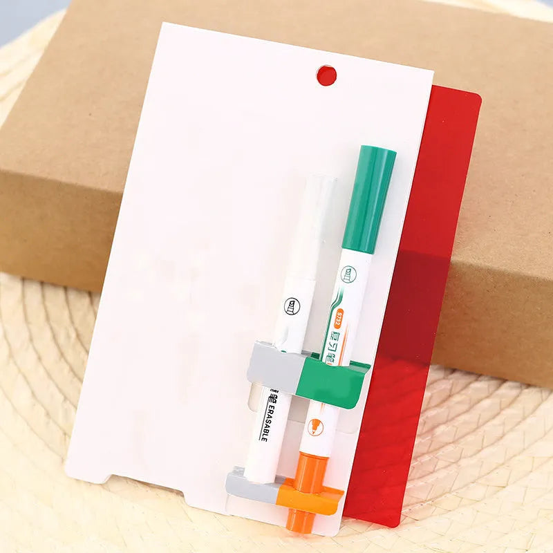 Green erasable highlighter pen set with plastic shell and card packaging