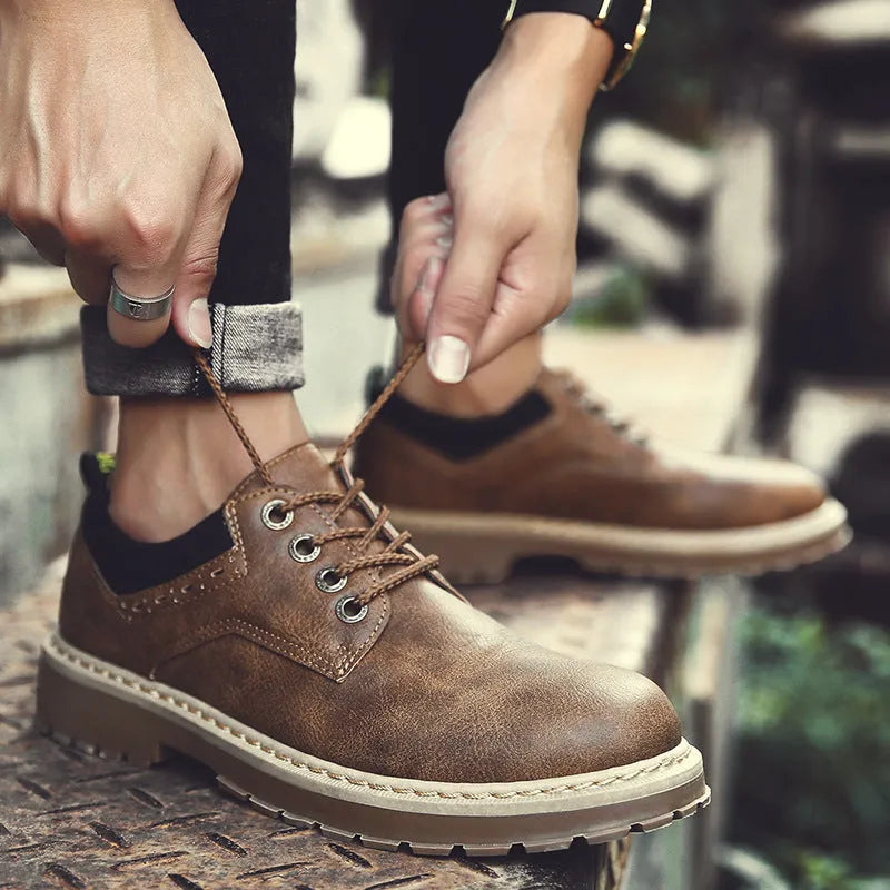 Men's round-toe casual lace-up shoes in black, brown, or dark brown with a rubber sole.