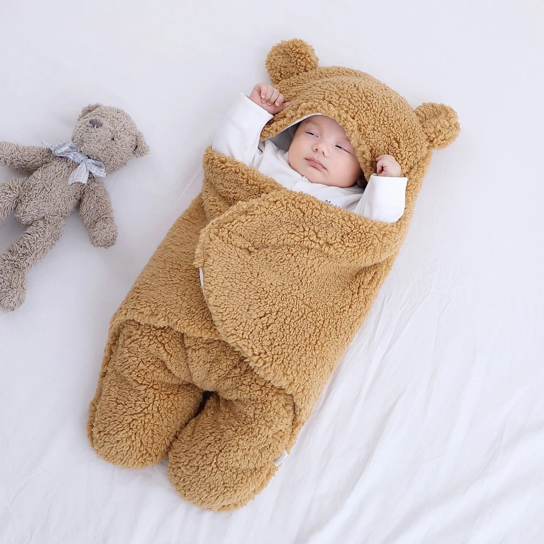 Baby quilted sleeping bag wrapper in cotton blend fabric with polyester cotton filling