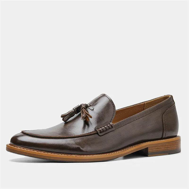 Men's brown formal leather loafers with tassels, PU upper, composite sole, low-cut round toe design on a clean background