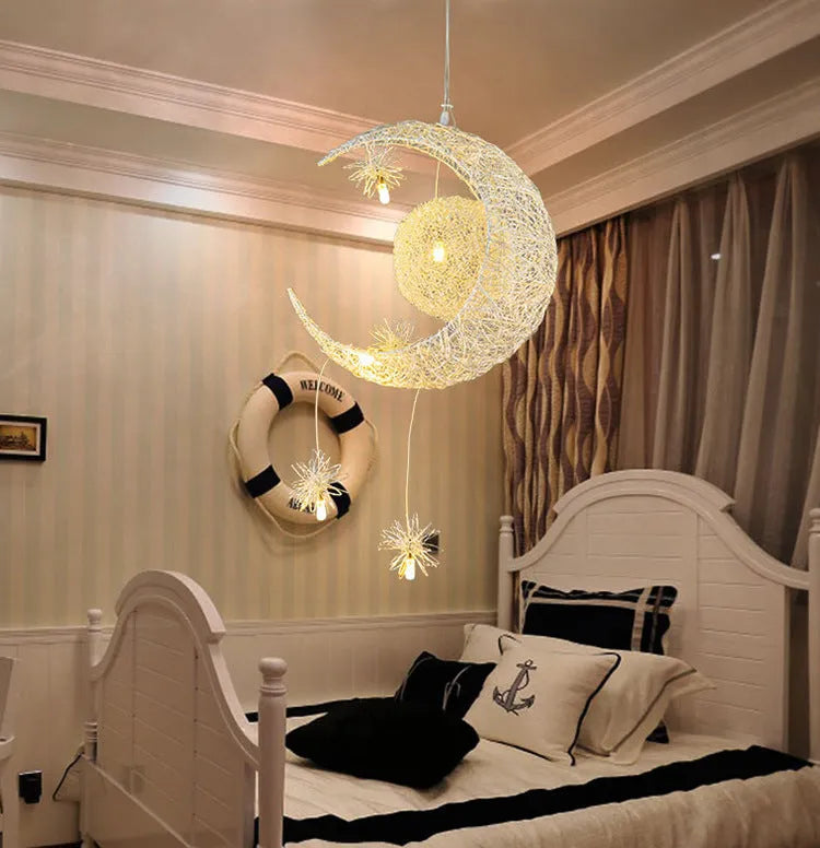 Aluminium wire star moon chandelier with adjustable height for ceiling installation