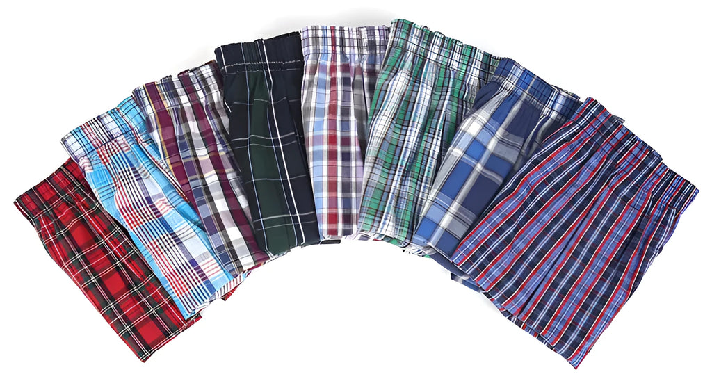 Men's cotton boxer pants in loose fit, woven fabric, with waist stretch and cotton crotch lining