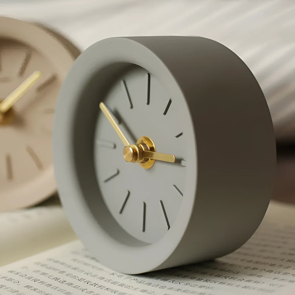 Round cement desk clock with silent movement in rock grey colour, 4-inch diameter industrial design