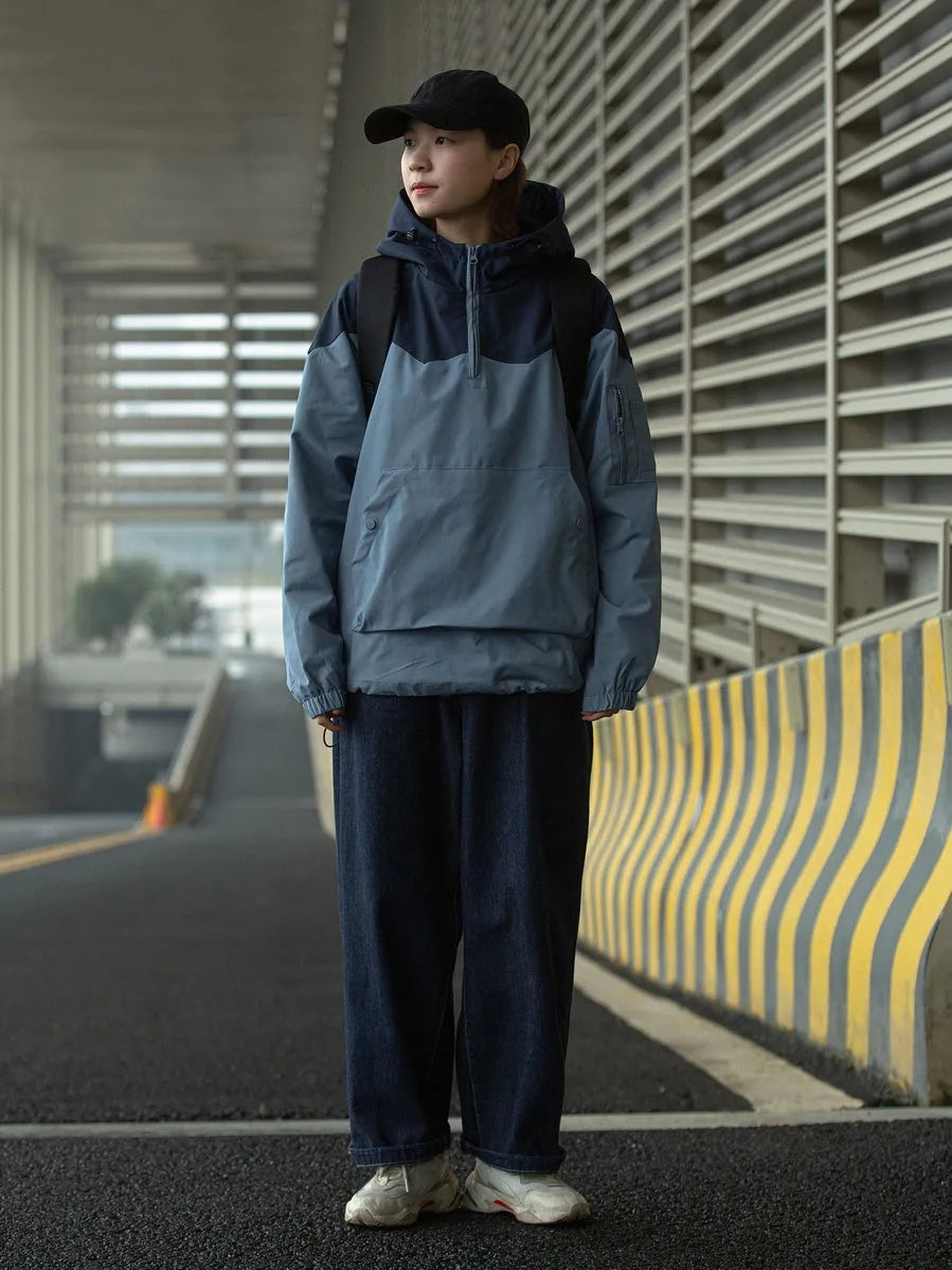 Color matching tooling hooded pullover jacket for men and women in light blue with zipper closure and loose fit
