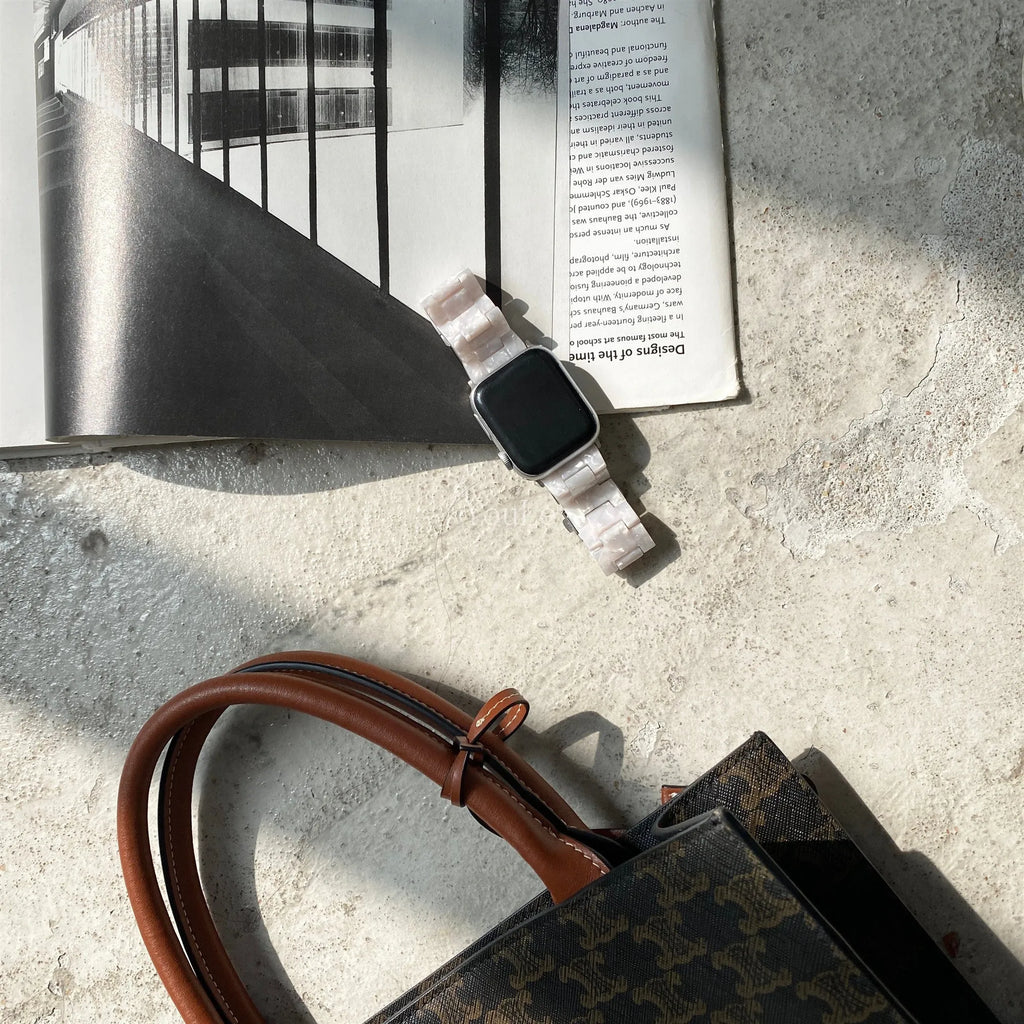White shell pattern environmentally friendly resin Apple Watch strap for series 1-5 models