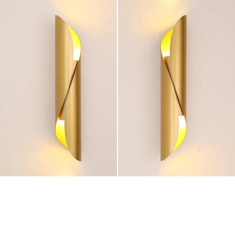 Modern cylindrical wall lamp with iron shade and aluminium body in white colour for living room or hallway