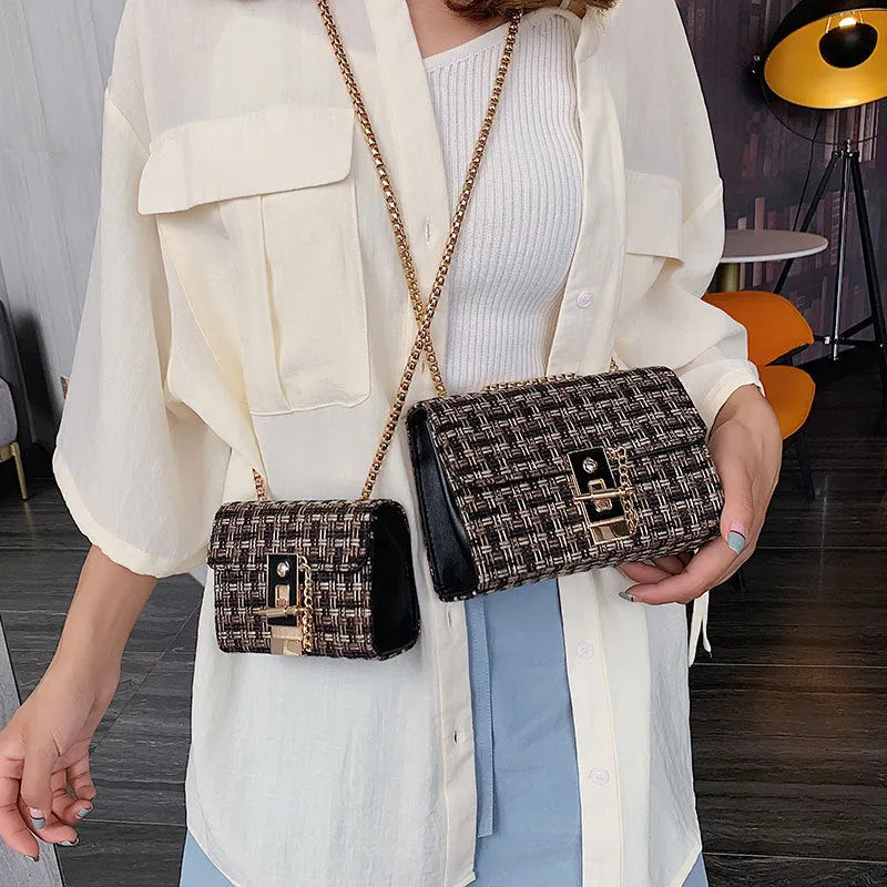 Foreign gas chain casual small square bag in advanced PU with shoulder strap, L size 8x12x17cm, black colour, front view