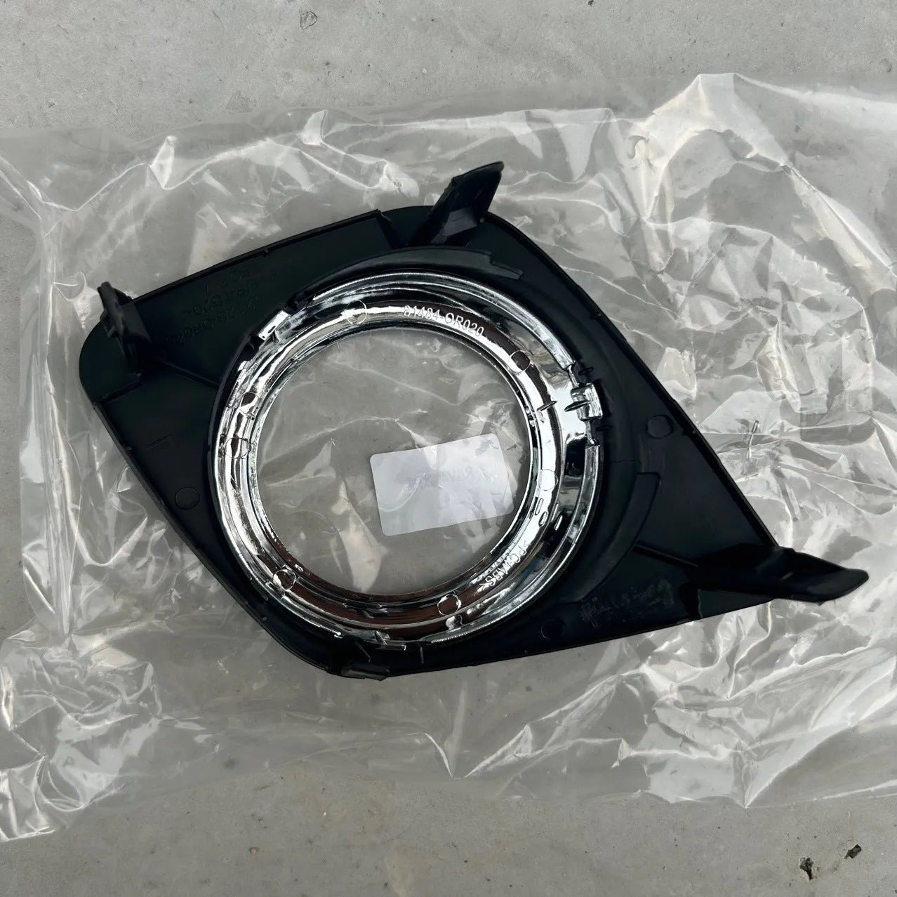 Black anti-fog light cover for Toyota RAV4 front bumper with lamp shade
