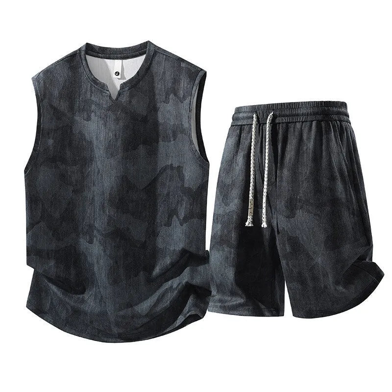 Sleeveless vest and matching shorts casual two-piece set in a quick-dry fabric.