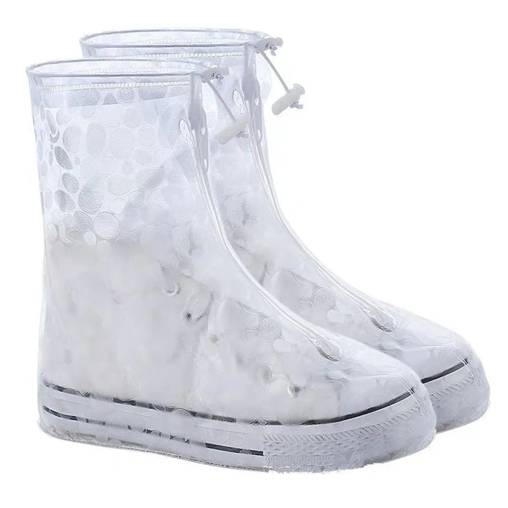 Waterproof shoe covers for men and women in PVC with non-slip sole, available in camouflage blue and transparent dot colours