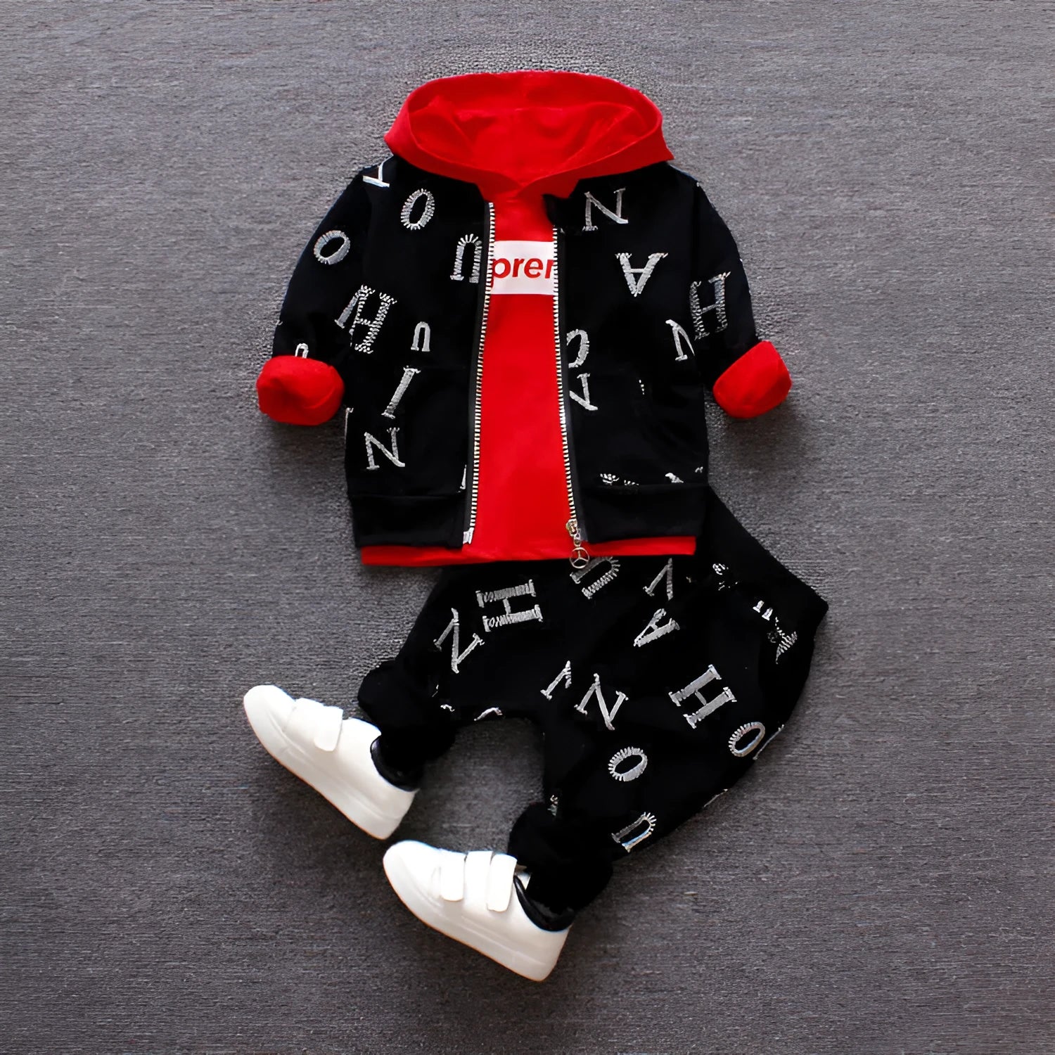 Red and white long sleeve children's clothing set made from polyester and vinylon blend fabric