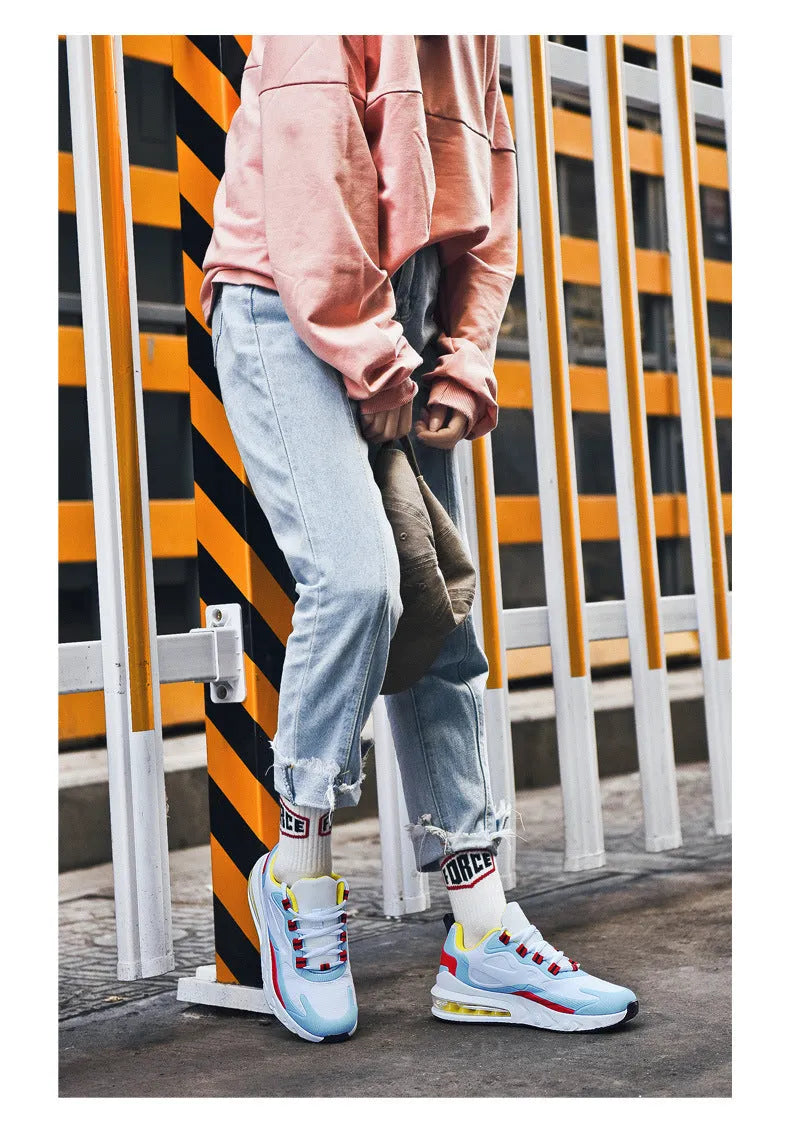 Breathable low-top men's sports shoes with flying line upper and air cushion sole, available in multiple colours