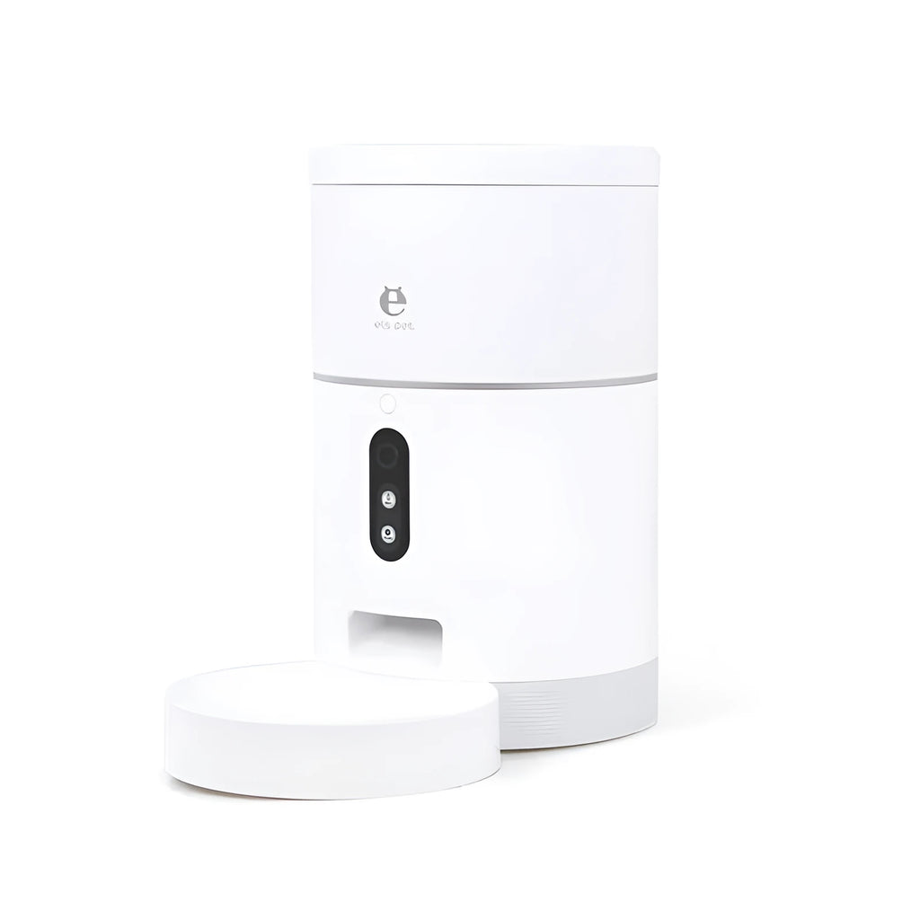 Automatic pet feeder with ABS body, WiFi and video versions, dispensing dry food into bowl