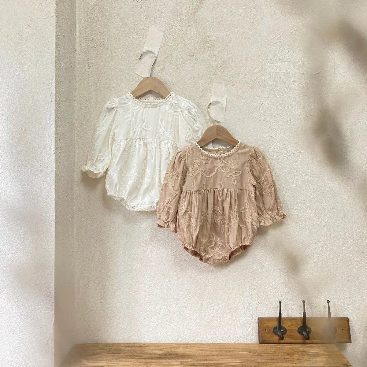 Girl infant stereo lace princess dress in beige, full-length view, suitable for heights up to 100cm