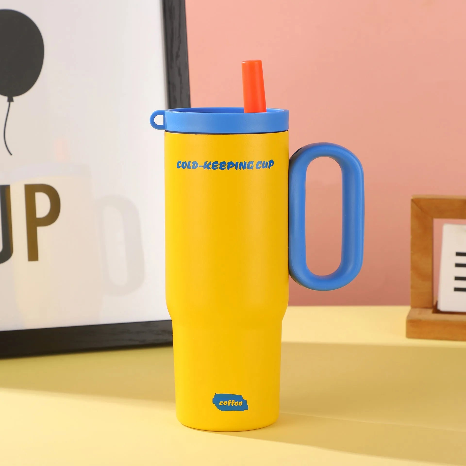 Portable insulated straw cup with handle in multiple colour options for hot and cold drinks