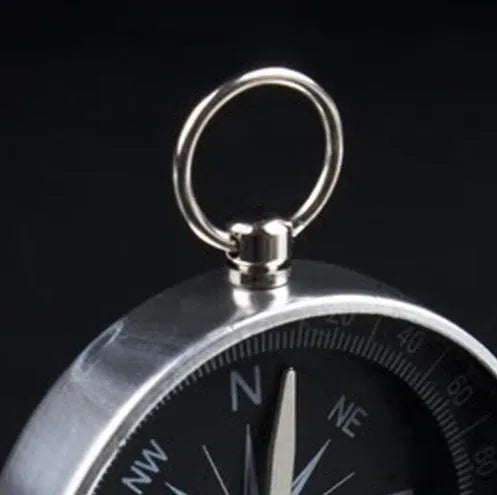Silver metal compass with 45mm diameter dial and aluminium shell