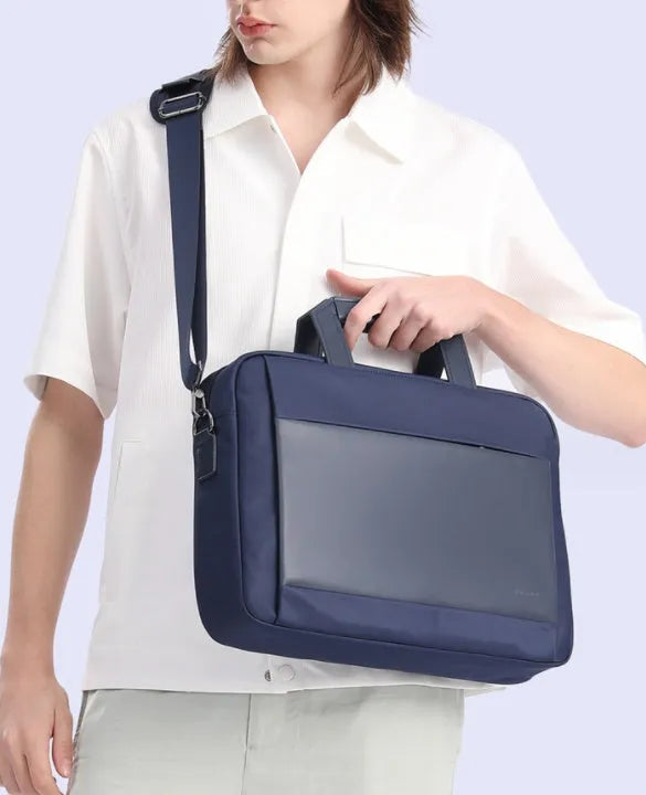 Large capacity Oxford cloth computer bag for 15 inch laptop in black solid colour design