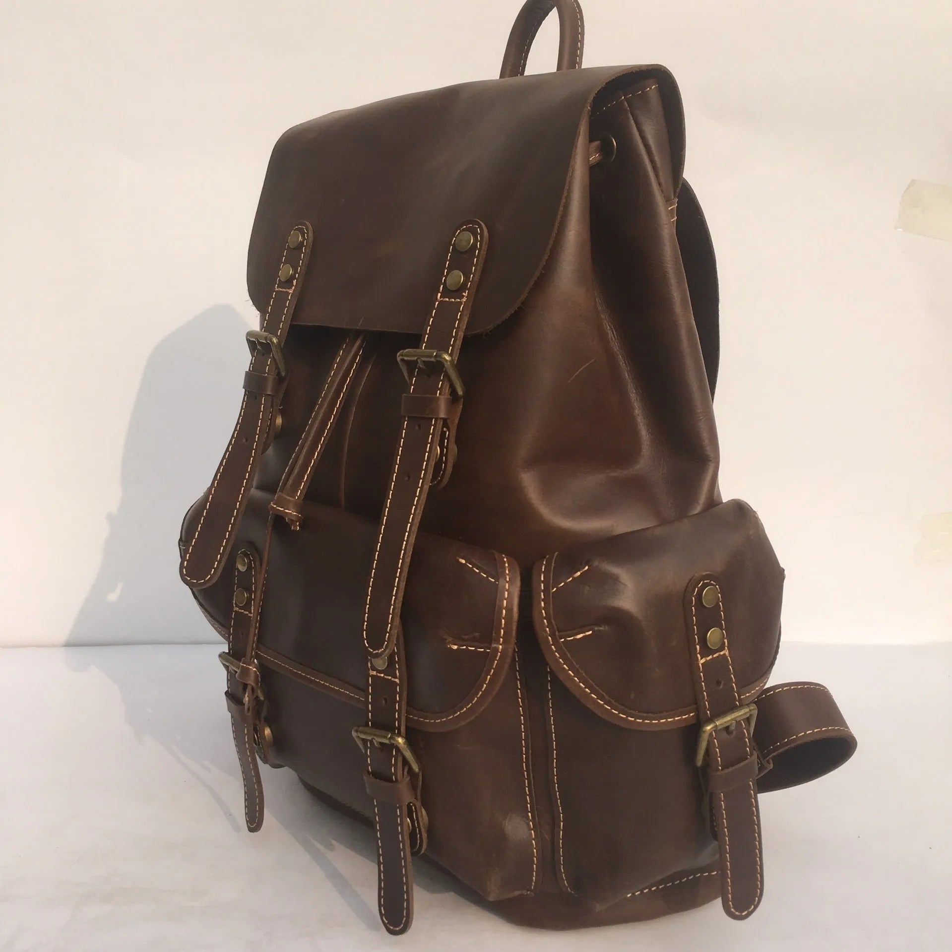 Brown genuine leather men's backpack with air pillow belt comfort system