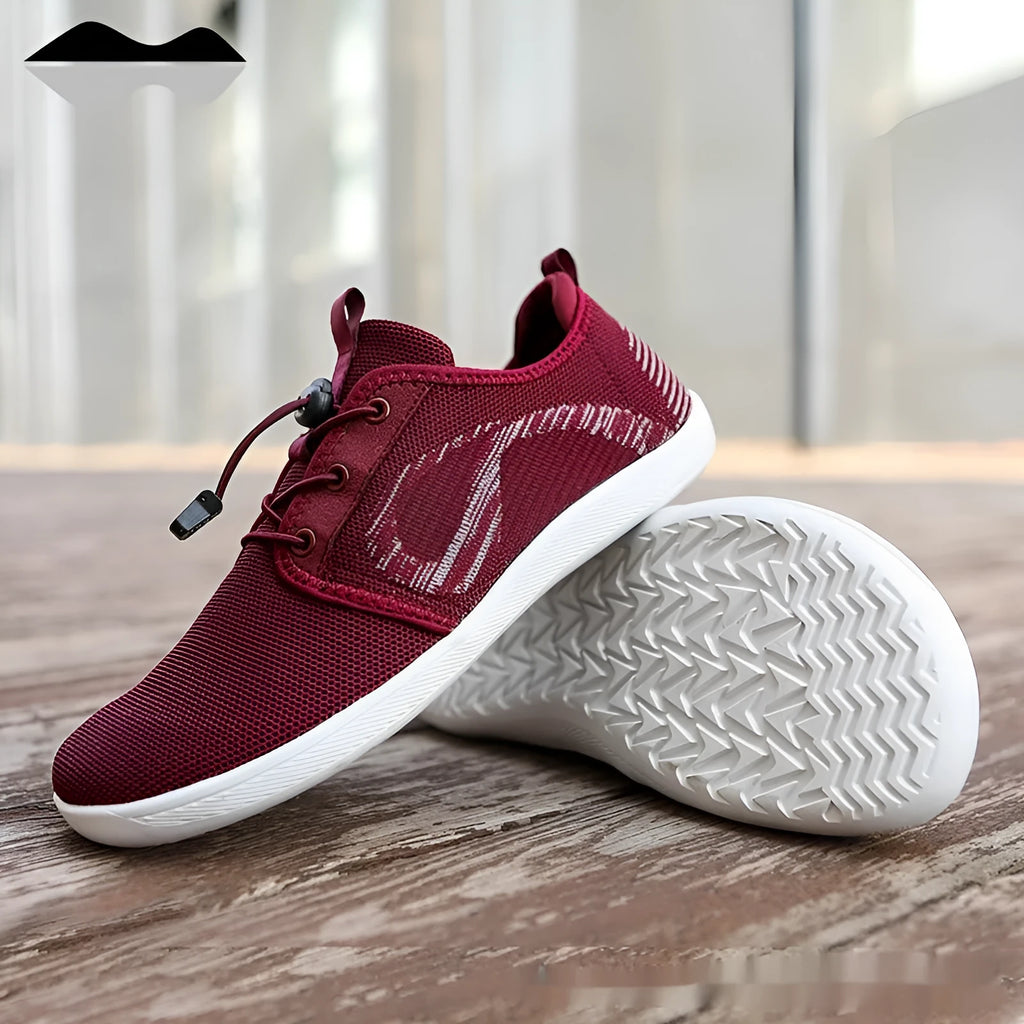 Men's black wide toe casual shoes with a round head and flat cloth upper.