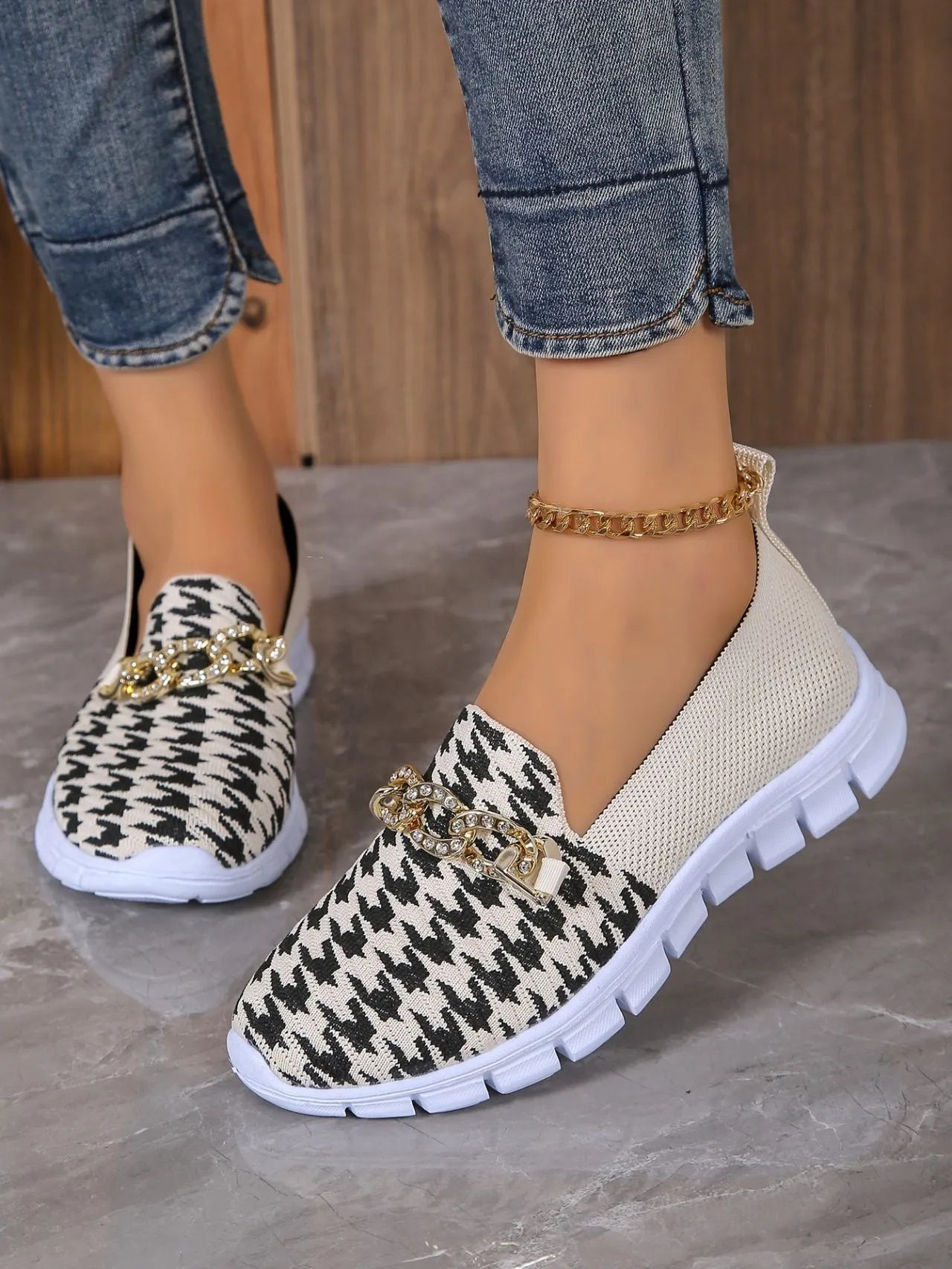 Casual houndstooth print chain mesh shoes for women, breathable round toe loafers with platform heel, rubber sole - orange red and white colours