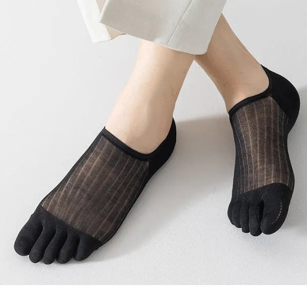 Modal five-finger ultra-thin boat socks in black, white, grey, and khaki colours for summer.