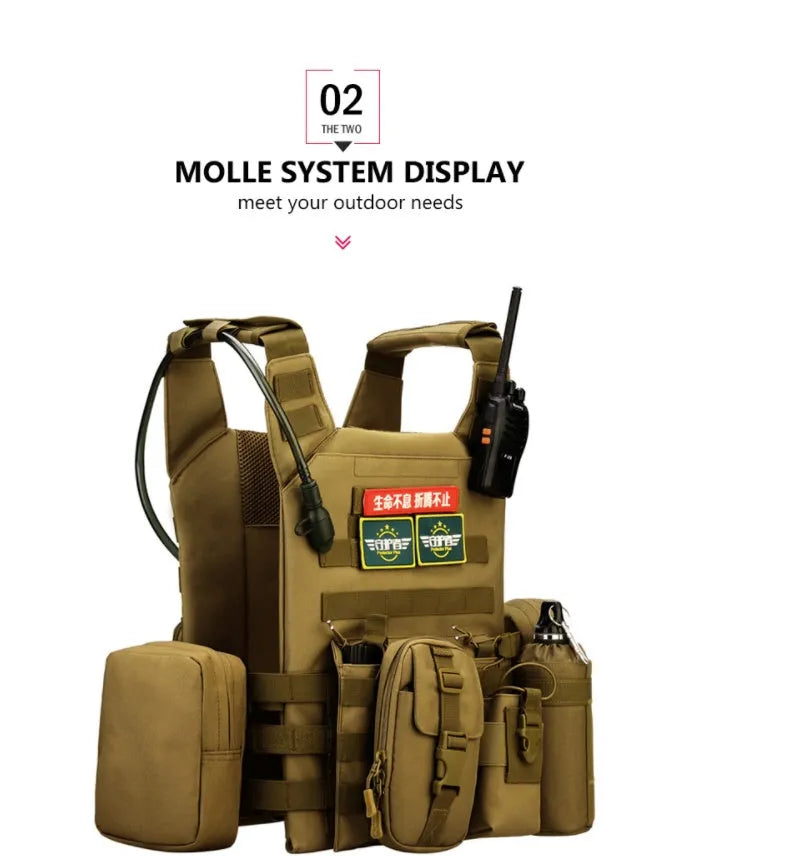 Men tactical vest in khaki colour with MOLLE panels and adjustable fit