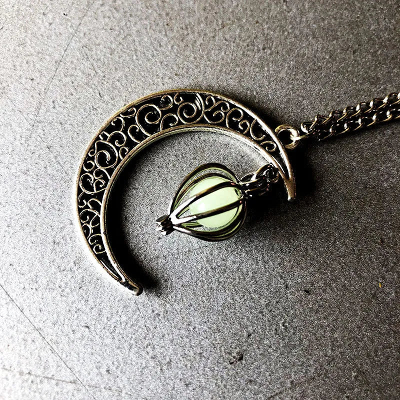 Alloy luminous pumpkin heart-shaped pendant necklace 50cm chain on display with glow effect
