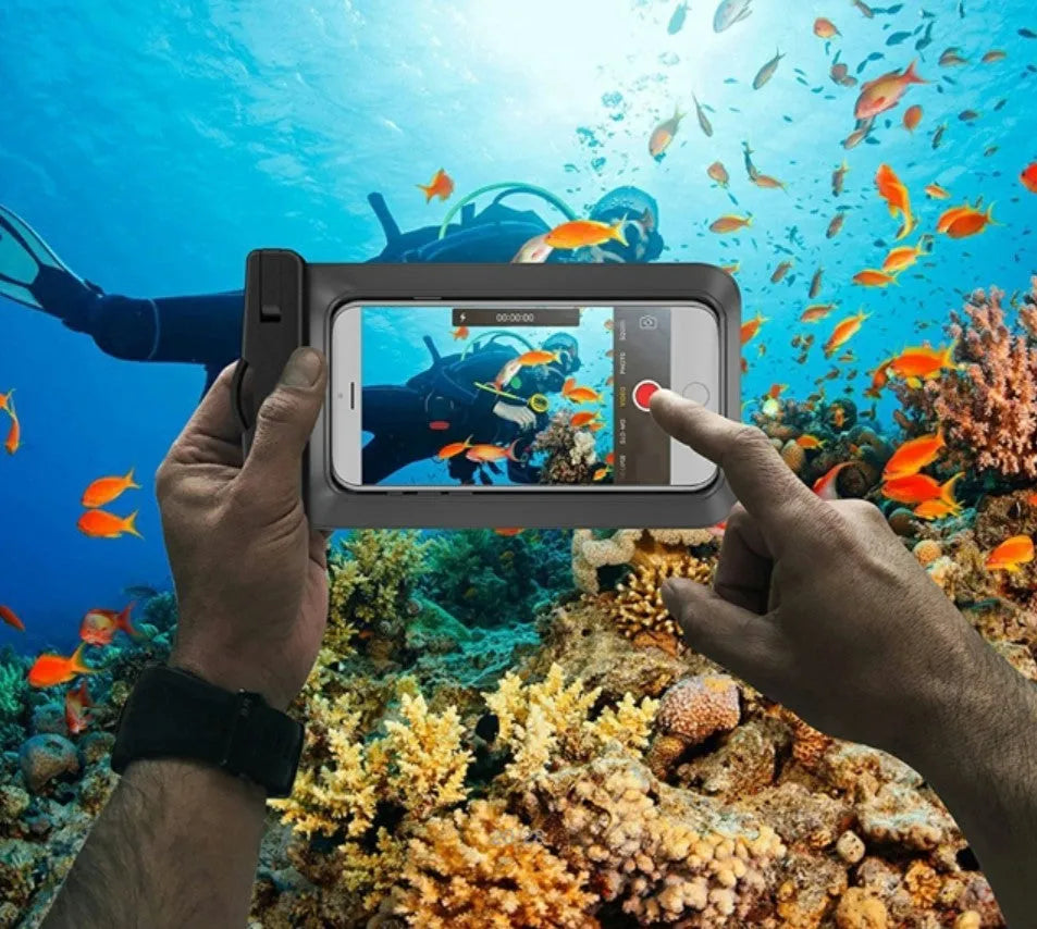 Waterproof mobile phone bag for diving and outdoor use, 21x10.7cm, fits 7-inch devices.