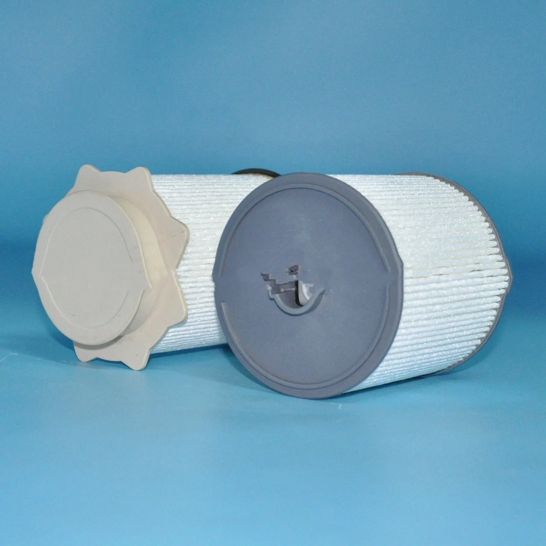 White RAM diesel fuel filter kit for 1500-5500 trucks with chemical fibre filter and nitrile rubber seal.