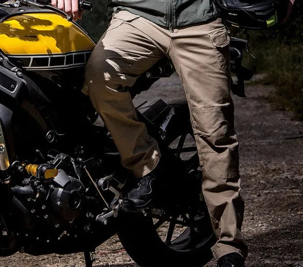 Men's tactical cargo trousers in IX7 ash colour, multi-pocket straight-leg design