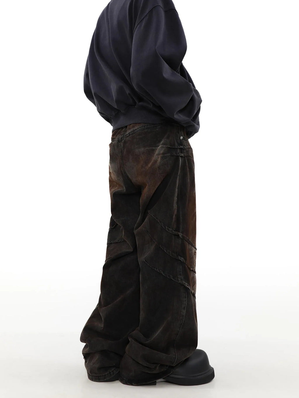 Men's distressed baggy straight jeans in rust colour denim with zipper fly